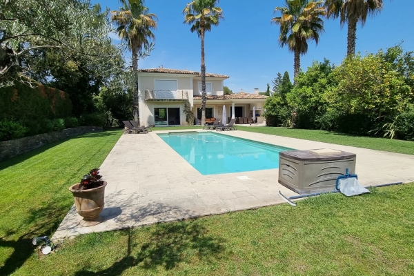 Maison de luxe à vendre à Saint-Raphaël, 2 690 000 €, Photo 1
