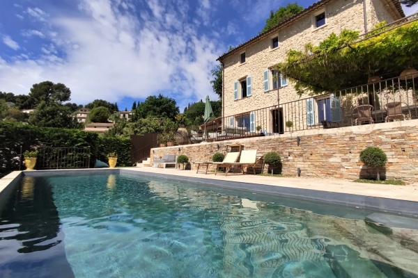 Maison de luxe à louer à Mougins, 6 500 €, Photo 1
