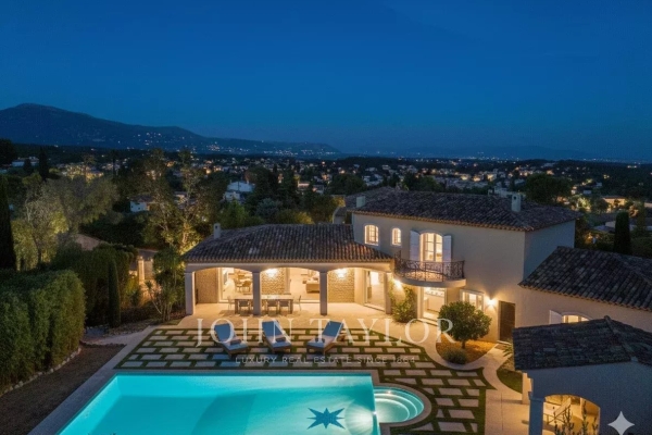 Maison de luxe à vendre à Valbonne, 3 290 000 €, Photo 1