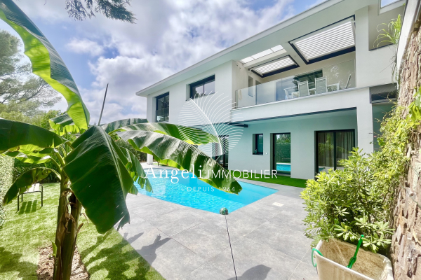 Maison de luxe à vendre à Saint-Aygulf, 1 480 000 €, Photo 1