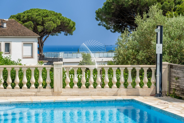 Luxury Apartment for sale in Les Issambres, 236 000 €, Photo 1