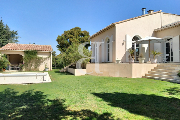Maison de luxe à vendre à L Isle-sur-La-Sorgue, 920 000 €, Photo 2