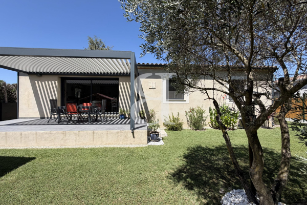 Maison de luxe à vendre à Châteauneuf-de-Gadagne, 450 000 €, Photo 2