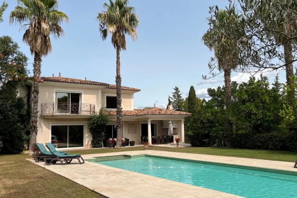 Maison de luxe à vendre à Saint-Raphaël, 2 690 000 €, Photo 2