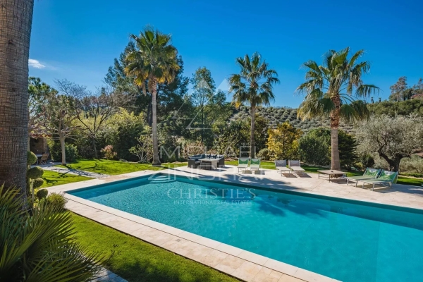 Luxury House for sale in Le Castellet, 9 975 000 €, Photo 2