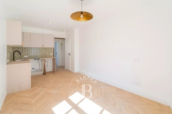 Appartement de luxe à vendre à Paris 20ème, 345 000 €, Photo 3