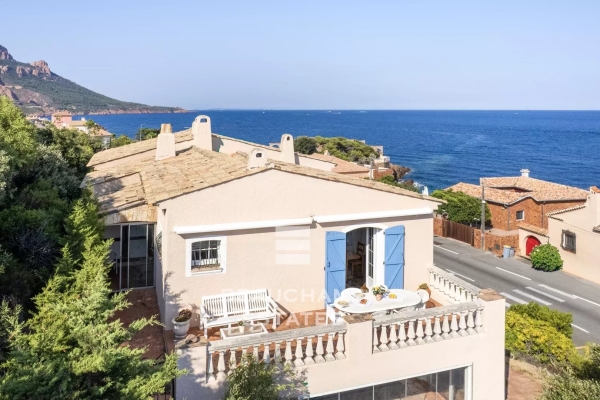 Luxury House for sale in Agay, 1 360 000 €, Photo 1
