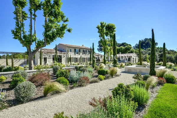 Maison de luxe à vendre à Eygalières, 8 800 000 €, Photo 1