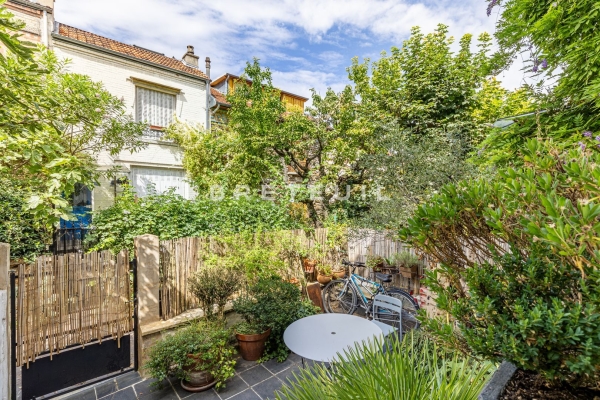 Maison de luxe à vendre à Paris 19ème, 1 090 000 €, Photo 1