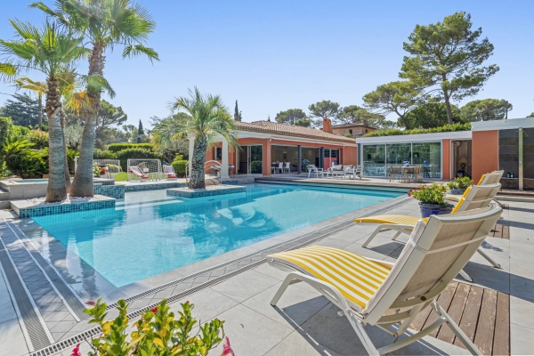 Luxury House for sale in Mougins, 1 990 000 €, Photo 1