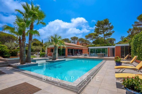 Luxury House for sale in Mougins, 1 990 000 €, Photo 1