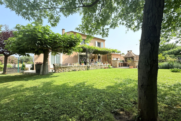 Maison de luxe à vendre à Saint-Rémy-de-Provence, 567 000 €, Photo 1