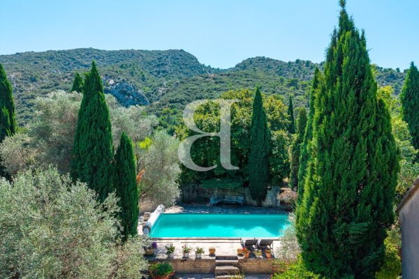 Maison de luxe à vendre à Maubec, 1 750 000 €, Photo 2