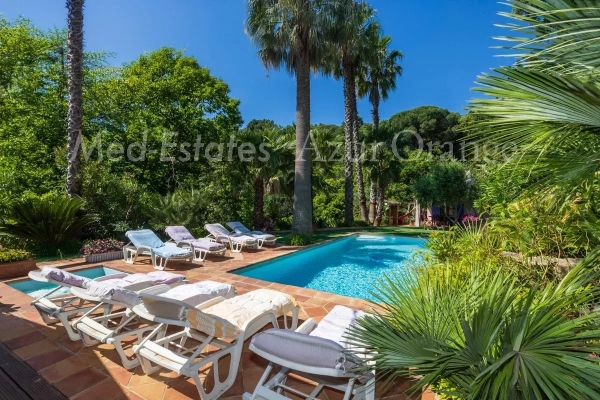 Luxury House for sale in La Garde-Freinet, 880 000 €, Photo 2