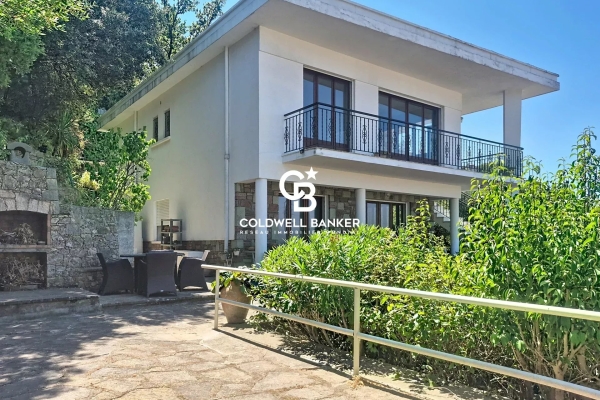 Maison de luxe à vendre à Saint-Raphaël, 585 000 €, Photo 3