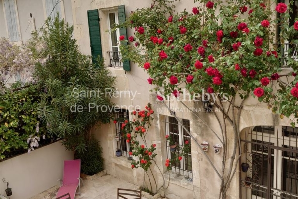Maison de luxe à vendre à Saint-Rémy-de-Provence, 1 166 000 €, Photo 3