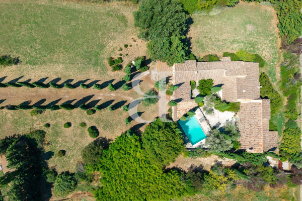 Maison de luxe à vendre à Maubec, 1 750 000 €, Photo 3