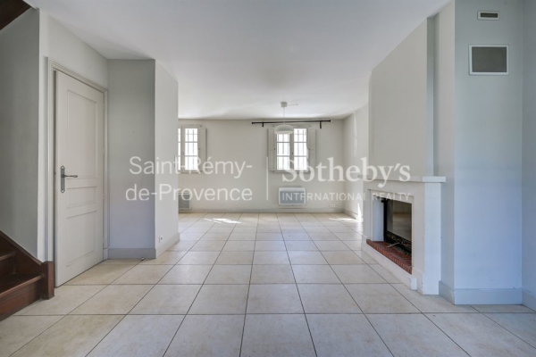 Maison de luxe à vendre à Saint-Rémy-de-Provence, 458 000 €, Photo 5