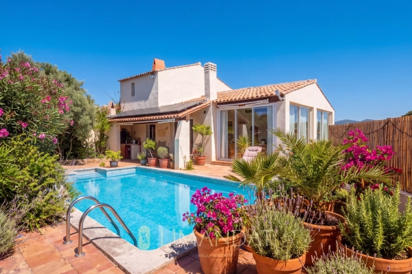 Luxury House for sale in Saint-Raphaël, 595 000 €, Photo 1
