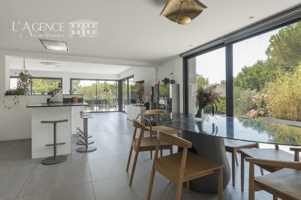 Maison de luxe à vendre à Venelles, 1 365 000 €, Photo 1