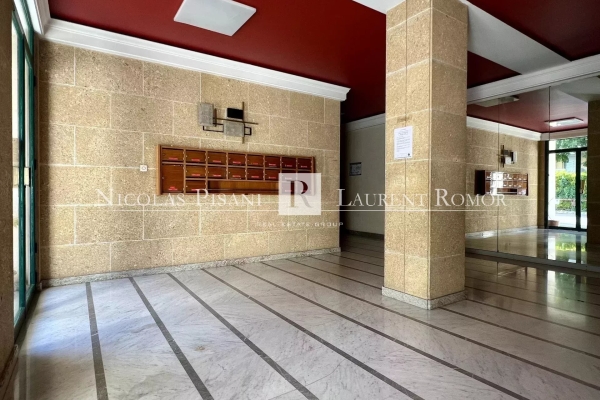 Luxury Apartment for sale in Nice, 340 000 €, Photo 2