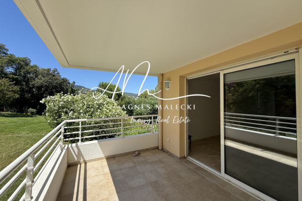 Appartement de luxe à vendre à Cavalaire-sur-Mer, 555 000 €, Photo 2