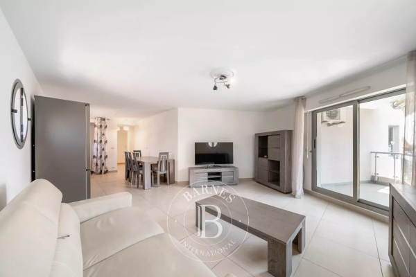 Appartement de luxe à vendre à Cagnes-sur-Mer, 525 000 €, Photo 3