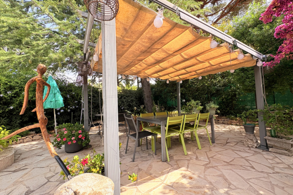 Maison de luxe à vendre à Mougins, 850 000 €, Photo 3