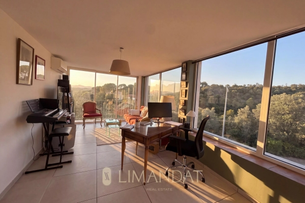 Maison de luxe à vendre à Saint-Raphaël, 735 000 €, Photo 5