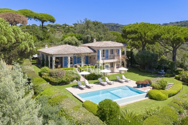 Maison de luxe à louer à La Croix-Valmer, 14 000 €, Photo 1