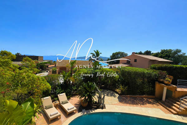 Maison de luxe à vendre à Le Lavandou, 1 490 000 €, Photo 1