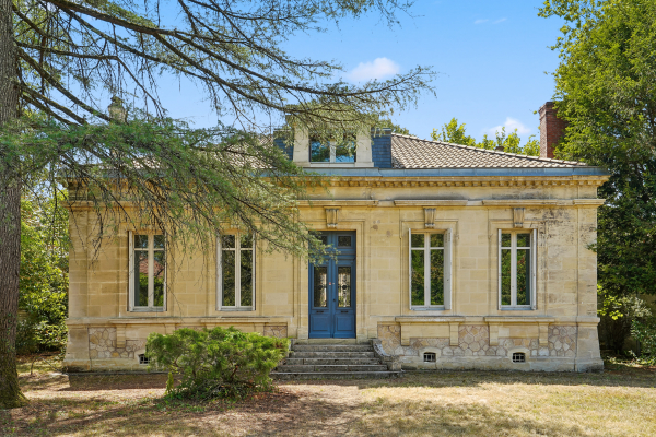 Maison de luxe à vendre à Saint-Médard-en-Jalles, 760 000 €, Photo 1