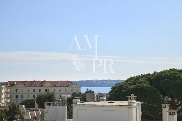 Luxury Apartment for sale in Cannes, 648 000 €, Photo 1
