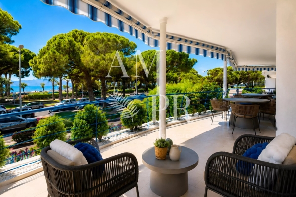 Luxury Apartment for sale in Cannes, 1 780 000 €, Photo 1
