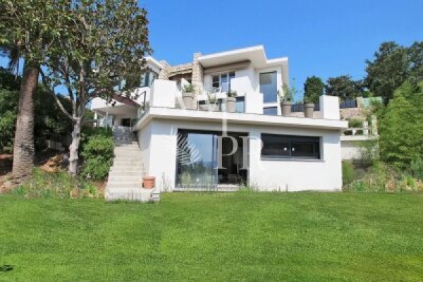 Luxury House for sale in Cannes, 1 600 000 €, Photo 1