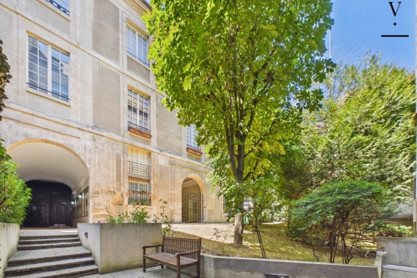 Luxury Apartment for sale in Paris 3ème, 722 800 €, Photo 1