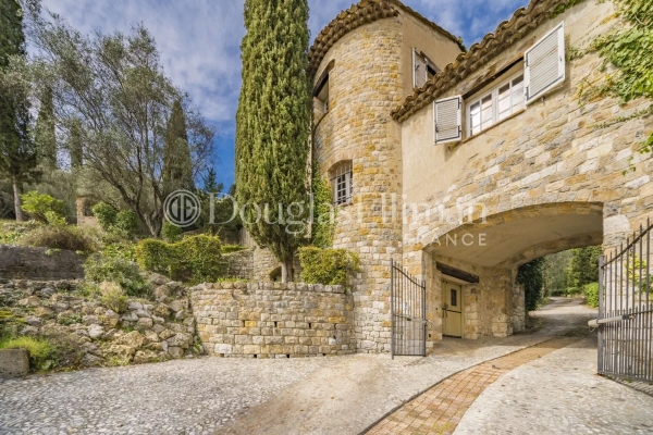 Maison de luxe à vendre à Tourrettes-sur-Loup, 2 900 000 €, Photo 1