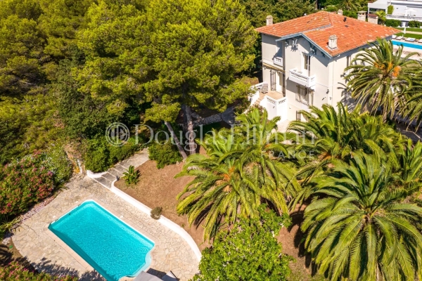 Maison de luxe à vendre à Antibes, 2 499 000 €, Photo 1
