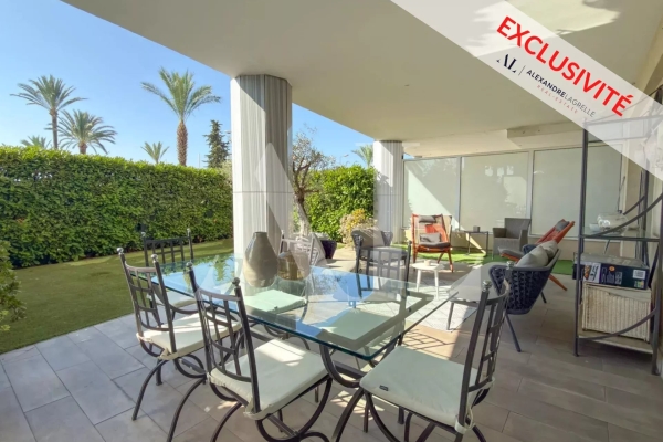Appartement de luxe à vendre à Le Golfe Juan, 395 000 €, Photo 1