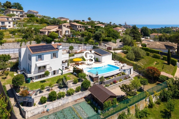 Maison de luxe à vendre à Saint-Paul-de-Vence, 1 690 000 €, Photo 1