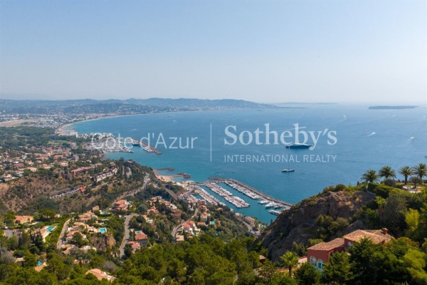 Maison de luxe à vendre à Théoule-sur-Mer, 2 200 000 €, Photo 2
