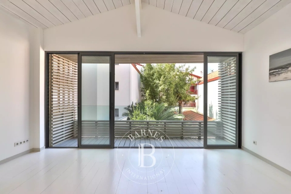 Luxury Apartment for sale in Saint-Jean-de-Luz, 1 290 000 €, Photo 2