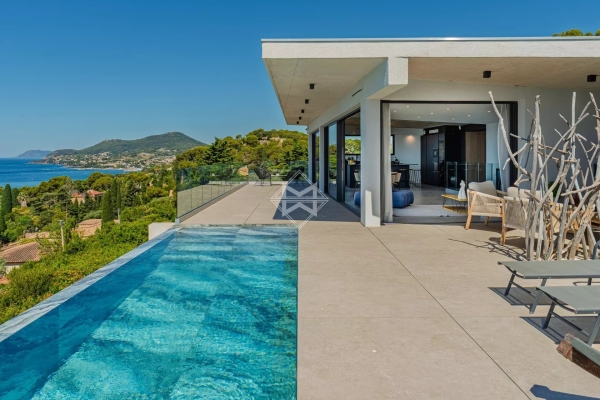 Luxury House for sale in Carqueiranne, 1 899 000 €, Photo 2