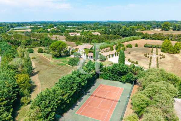 Maison de luxe à vendre à L Isle-sur-La-Sorgue, 1 495 000 €, Photo 2