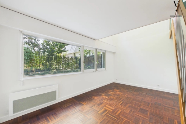 Luxury Apartment for sale in Paris 3ème, 722 800 €, Photo 2