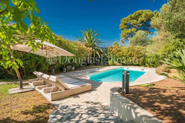 Luxury House for sale in Antibes, 2 499 000 €, Photo 2
