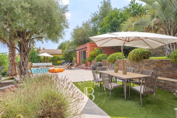 Maison de luxe à vendre à Vence, 1 720 000 €, Photo 3