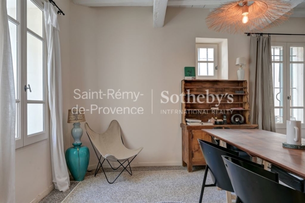 Maison de luxe à vendre à Arles, 450 000 €, Photo 4