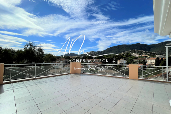 Appartement de luxe à vendre à Cavalaire-sur-Mer, 750 000 €, Photo 7