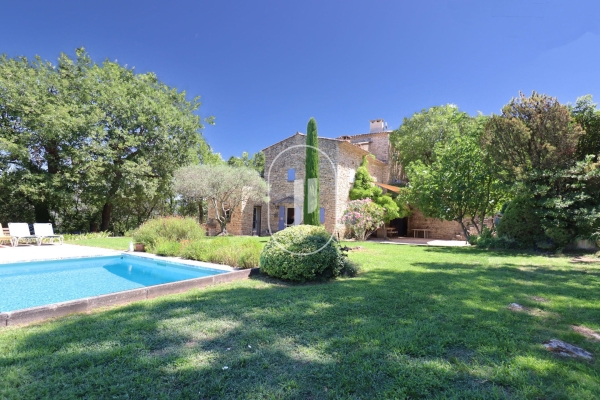 Maison de luxe à vendre à Gordes, 1 900 000 €, Photo 1